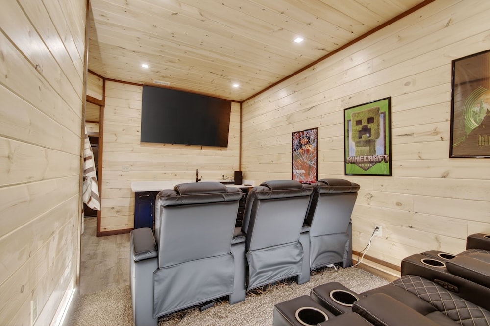 Ern802 - Bear Olympics 3 Bedroom Cabin