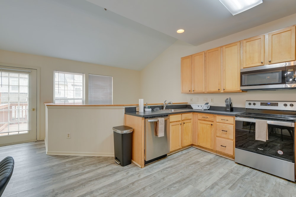 Owings Mills Townhouse: 8 Mi to Liberty Reservoir! - Property Image 26