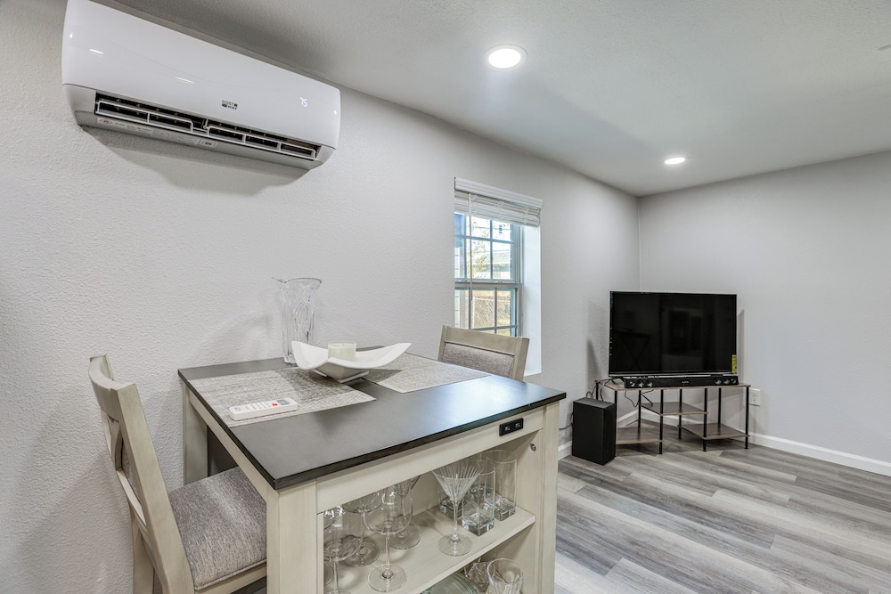 Prime I-10/610 Access! Houston Home Base