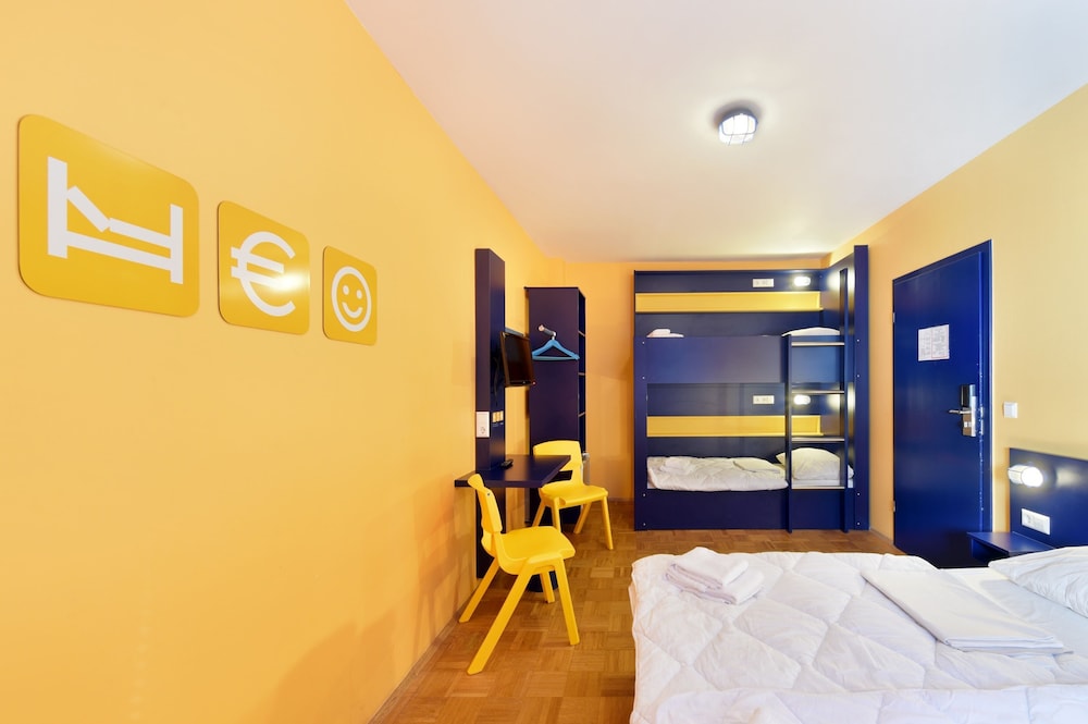 Hannover Vacations - Bed'nBudget City - Hostel - Property Image 7