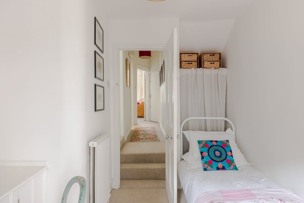 Traditional 2 Bed Apartment Notting Hill