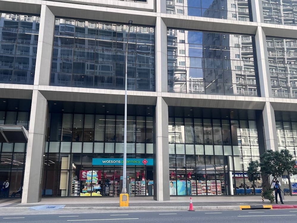 SHORE 1 RESIDENCES