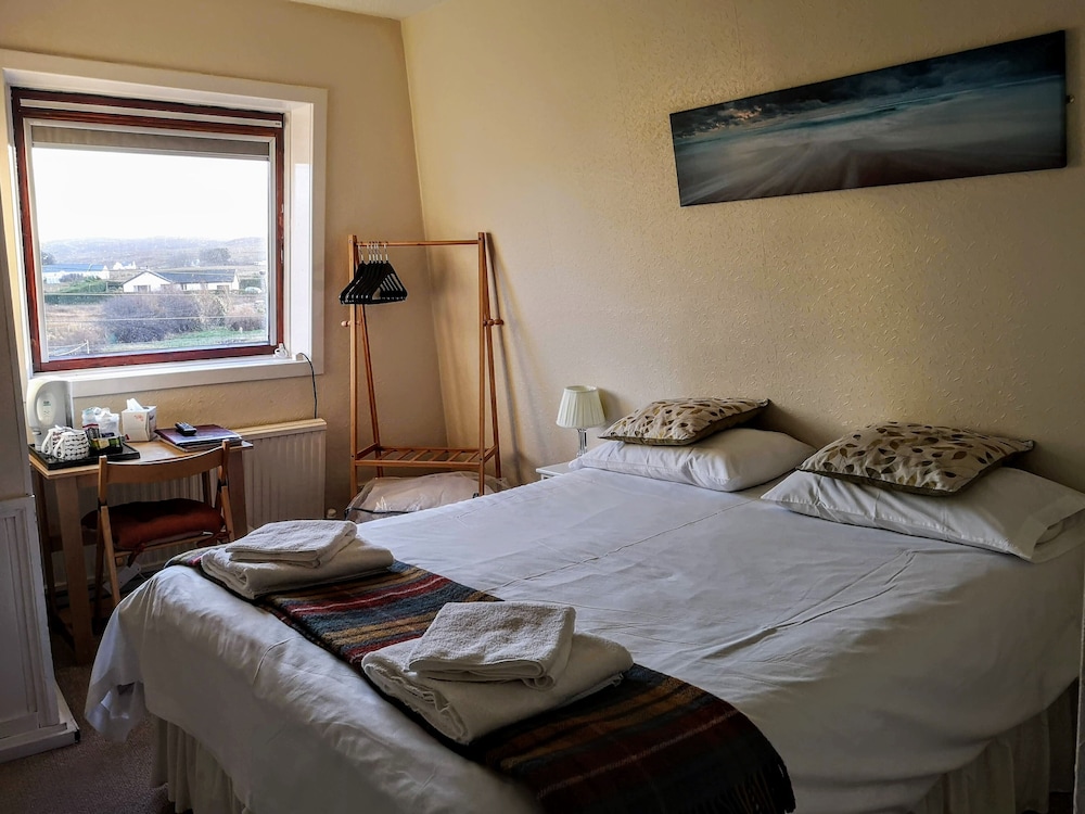 Hebridean Inn view 5