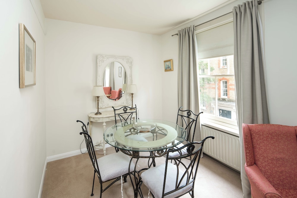 NEW Sleek 2BD Flat Oxford Street-Soho