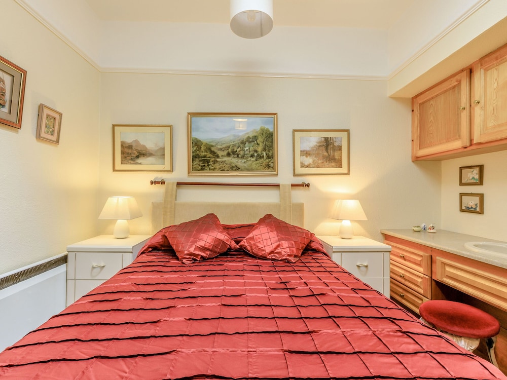 Clooneavin Apartment 5 view 4