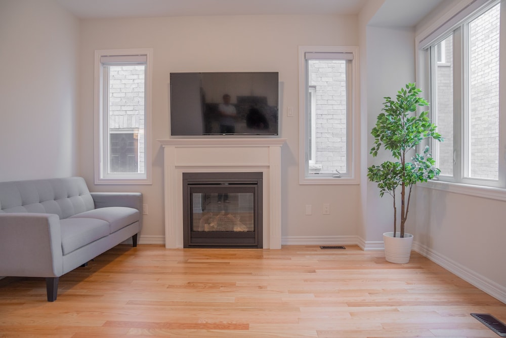 Lovely Bedroom - Image 4