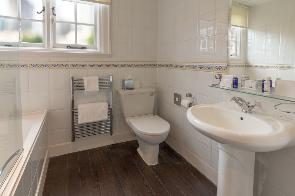 Winchester Vacations - Norton Park Hotel, Spa  Manor House - Property Image 4