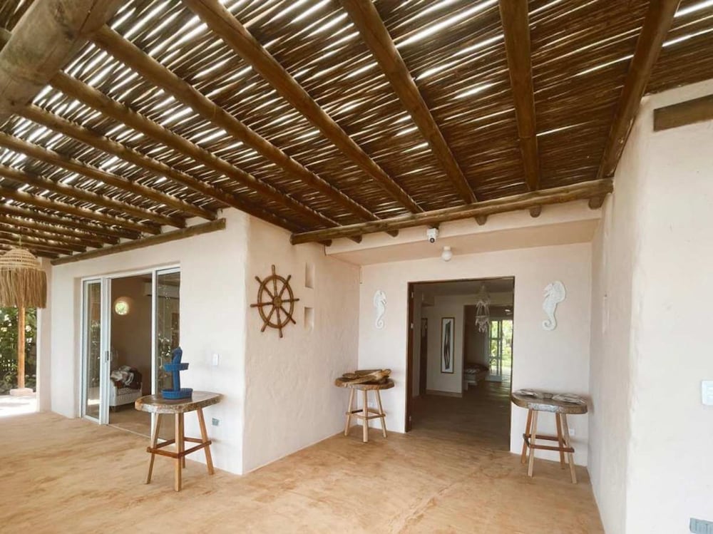 w Stunning 6BR Beachfront Villa in Rosario