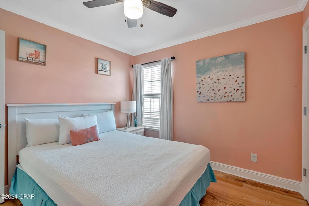 Pet Friendly Beach House - Sunset Escape