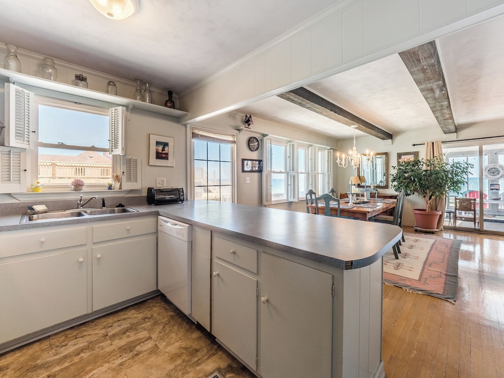 S.O.B. (Sweet Ol' Bill) by Topsail Realty