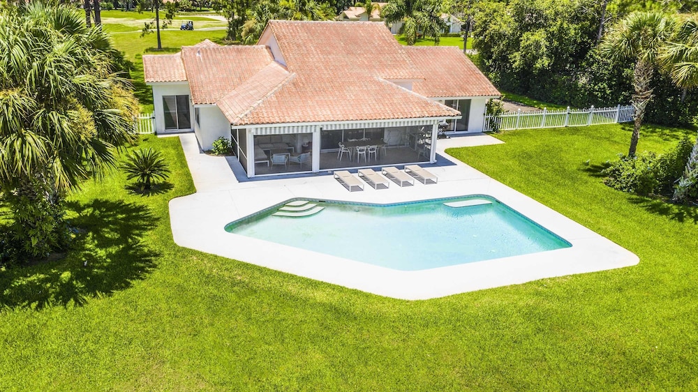 Clermont Vacations - Swiss 31 - Golf Course - Property Image 2