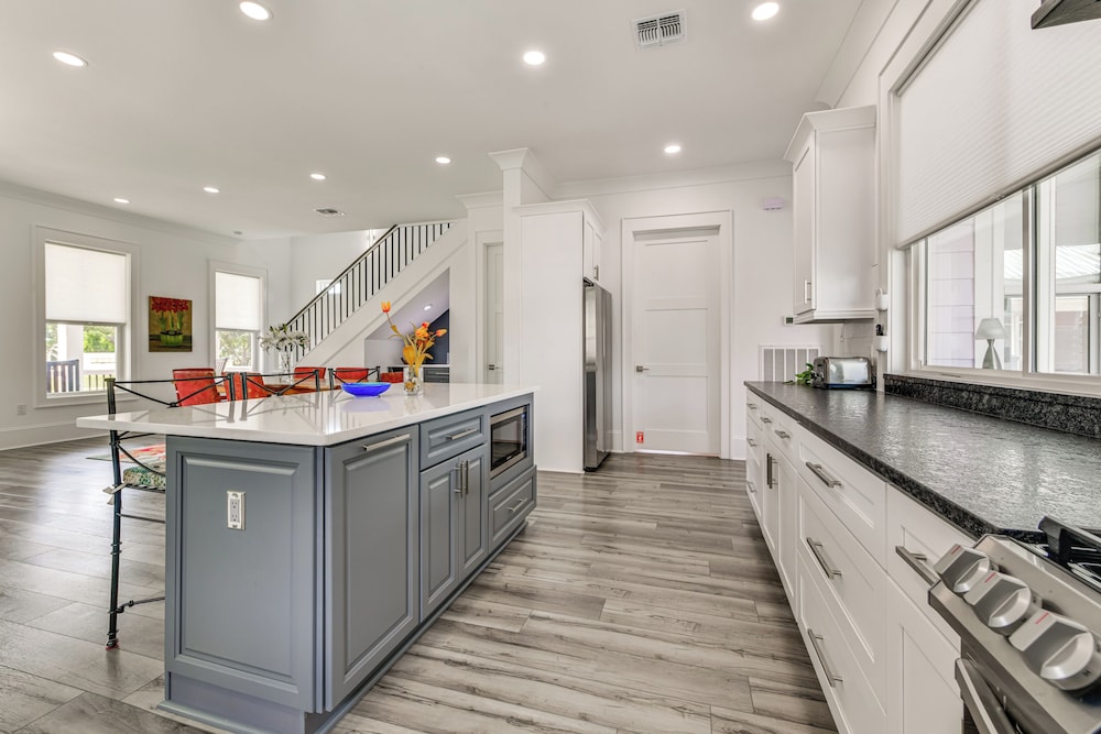 Walk to Pass Christian Beach: Stunning Family Home