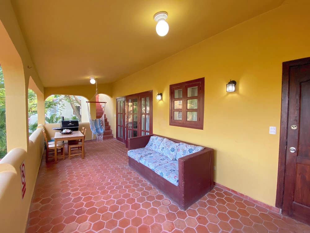 TROPICAL VILLAS playa LOS CORALES