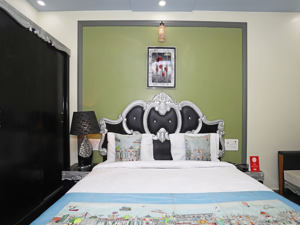 OYO 2629 Hotel Royal Odyssey