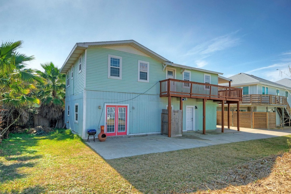 Golf Cart Zone Walk or Ride to Beach Patio BBQ Salty Sunshine A