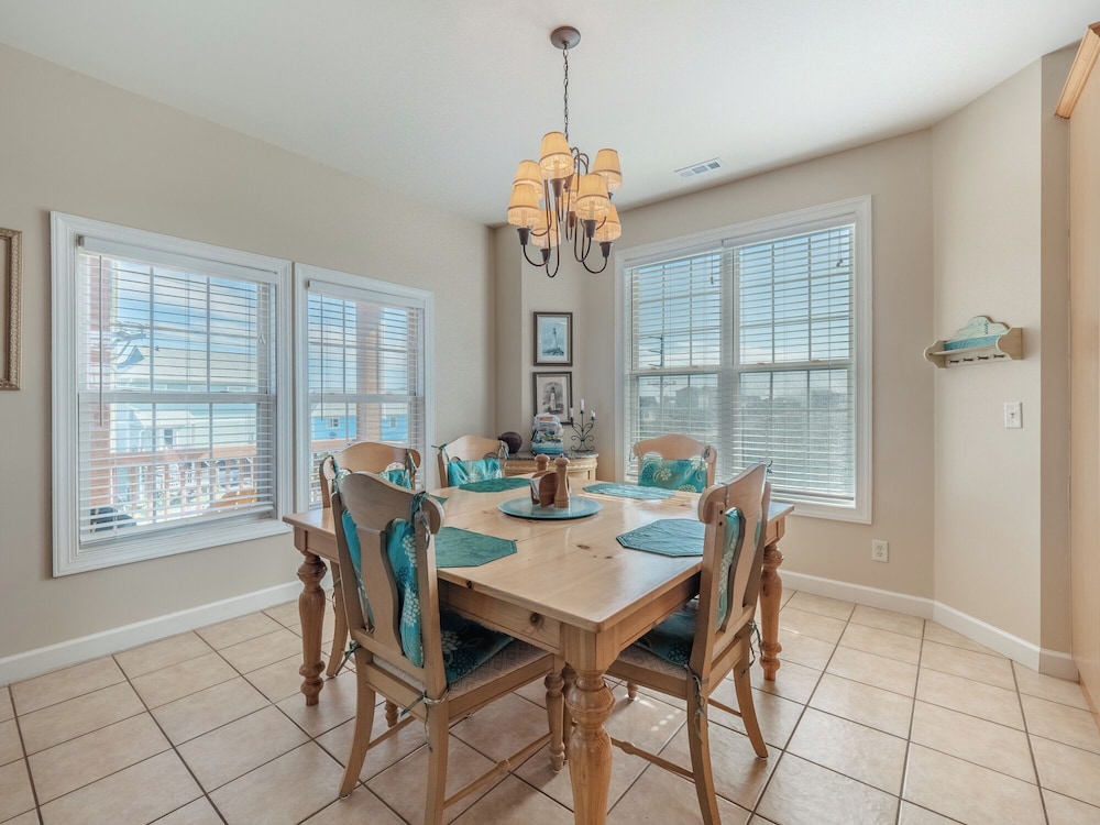 Callalily by Topsail Realty