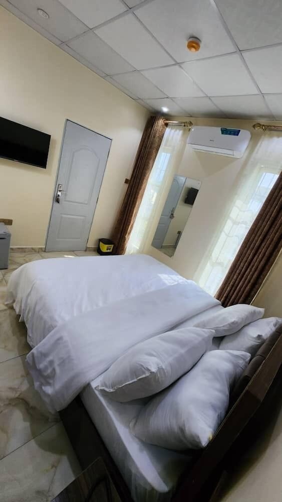Ceetran Hotels