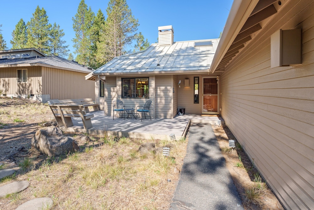 15 Lassen Ln 4 Bedroom Home