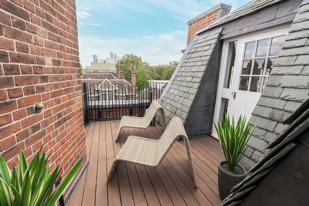 Luxury flats near Big Ben and London Eye