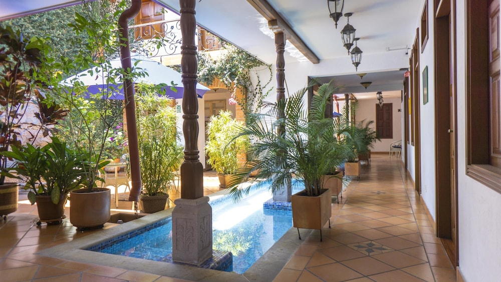 Hotel Boutique Casa Alegre Art Gallery