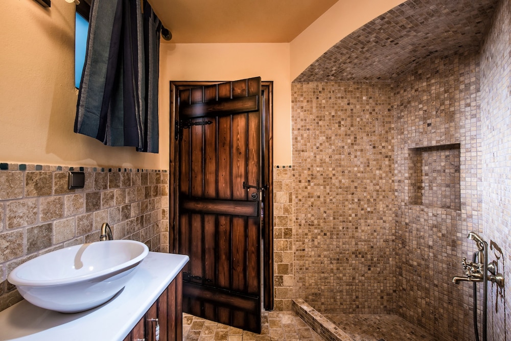 Villa Belladonna - A Luxury Retreat