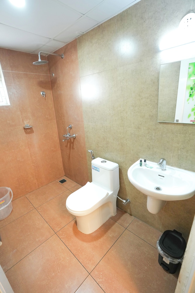 Centur Apartments