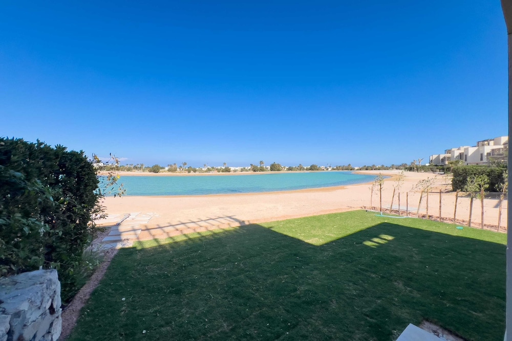 Xuru Stays I Genial 2 BDR w / Pool Access @ Cyan El Gouna