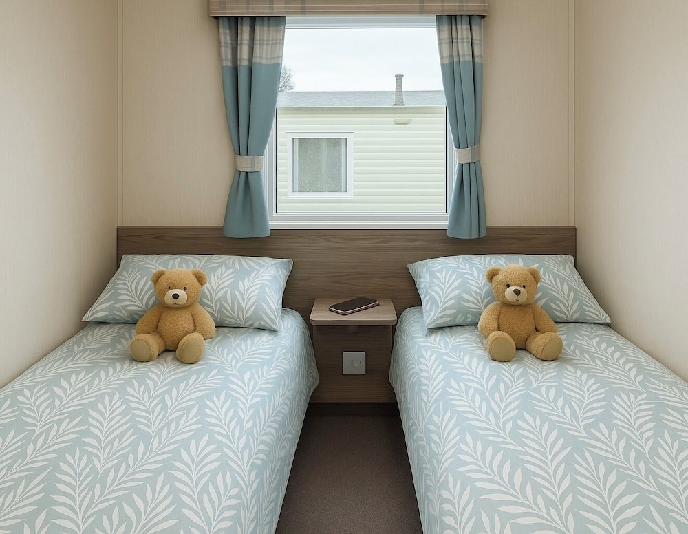 Cozy Caravan at Tower Lawn, Haggerston Castle Perfect Family Getaway