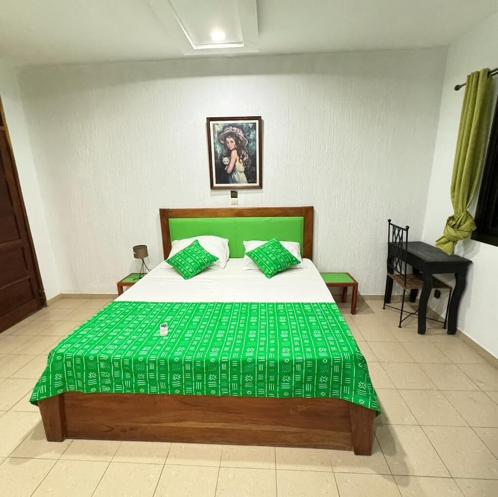 Lome Bamboo Lodge
