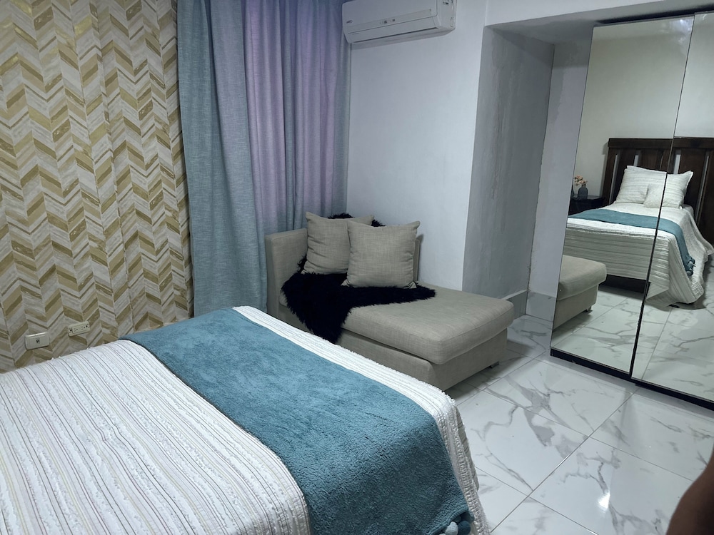 Onyx luxury rd