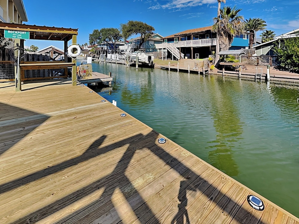 Siesta Keys by Miss Kitty’s