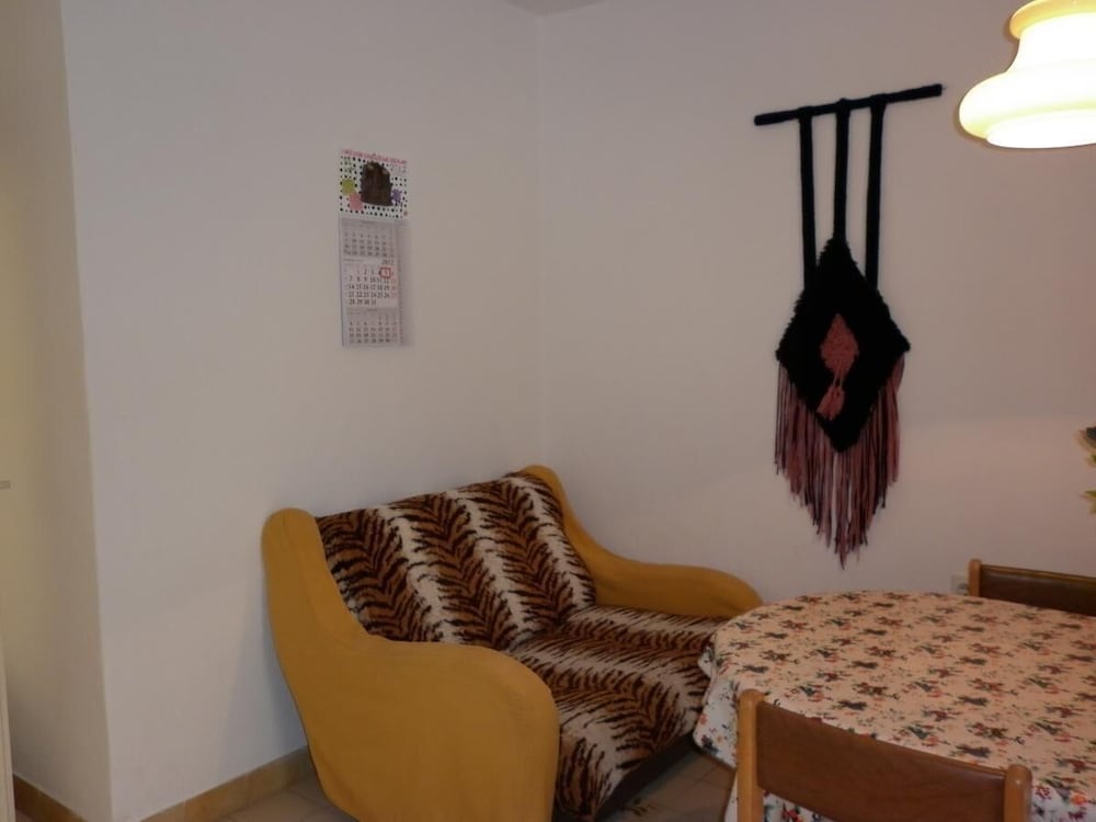 Tonia - Great Location & Afordable - A1 view 2