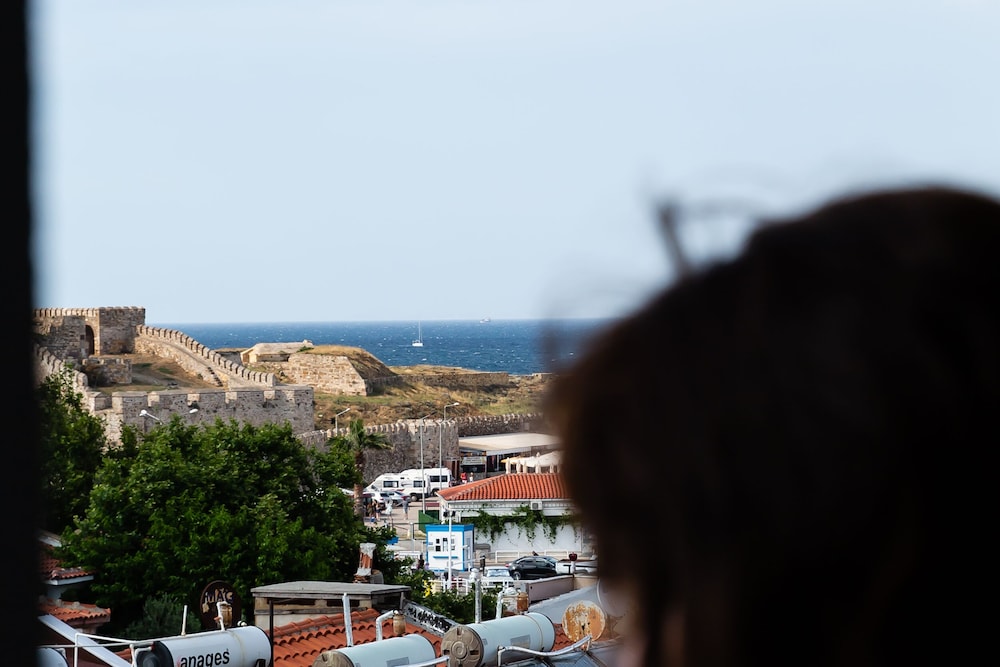 Bozcaada Fahri Otel - Image 23
