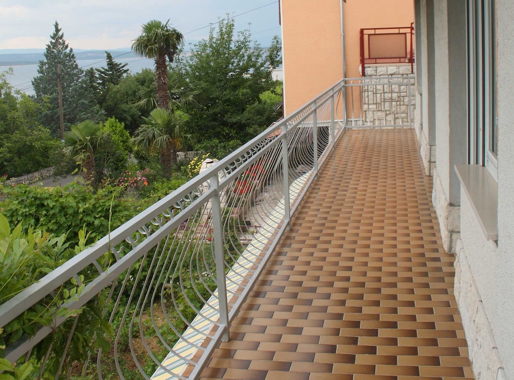 Spacious Crikvenica Apartments With Sea View and Balcony