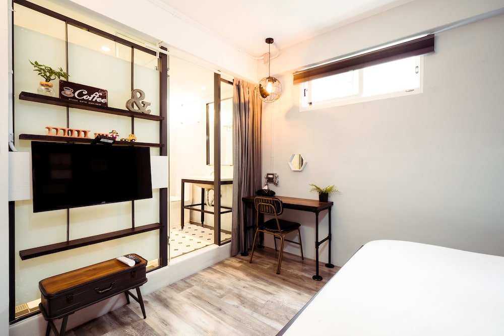A Room Time