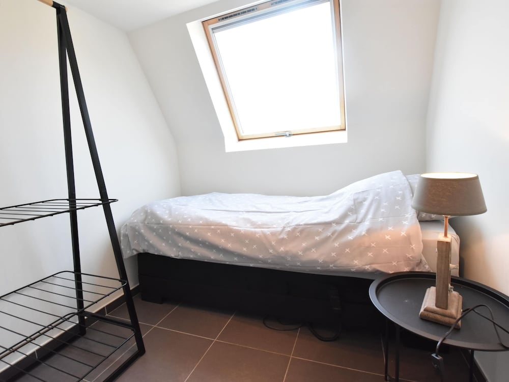 Cozy Holiday Home near Westhoek view 2