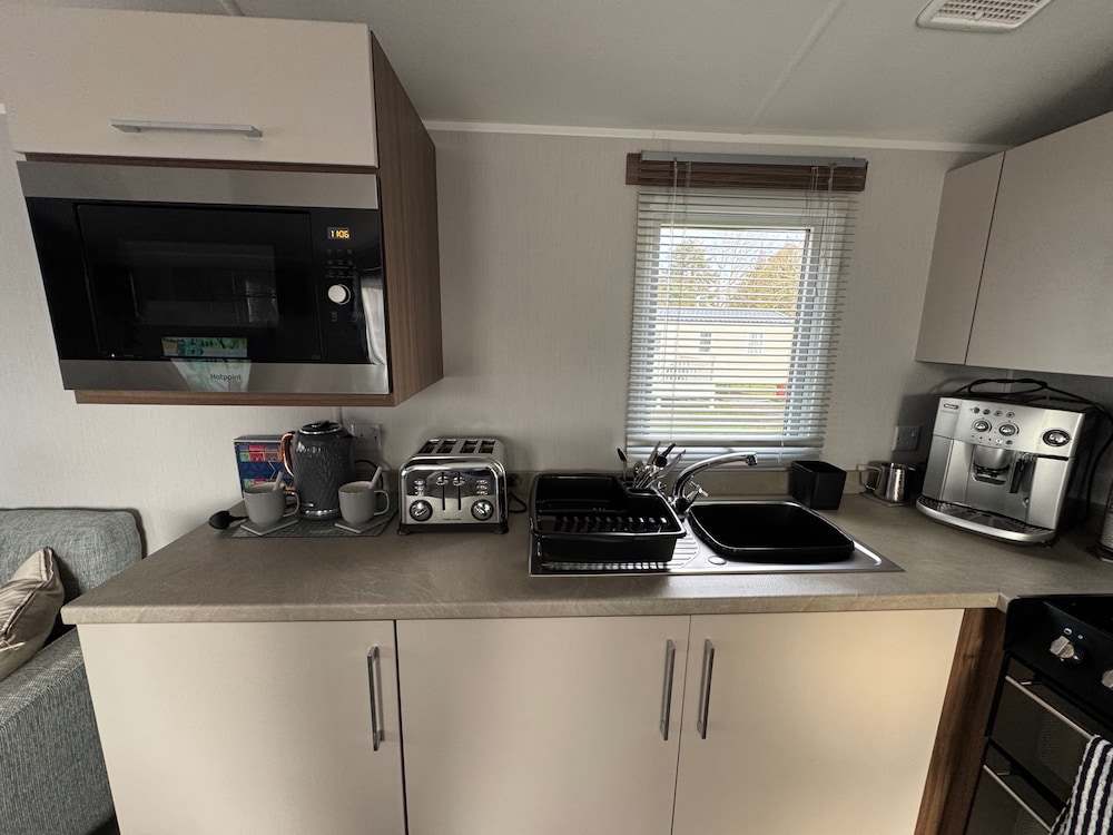 Haggerston Castle - Caravan - Sleeps 6 - Parking