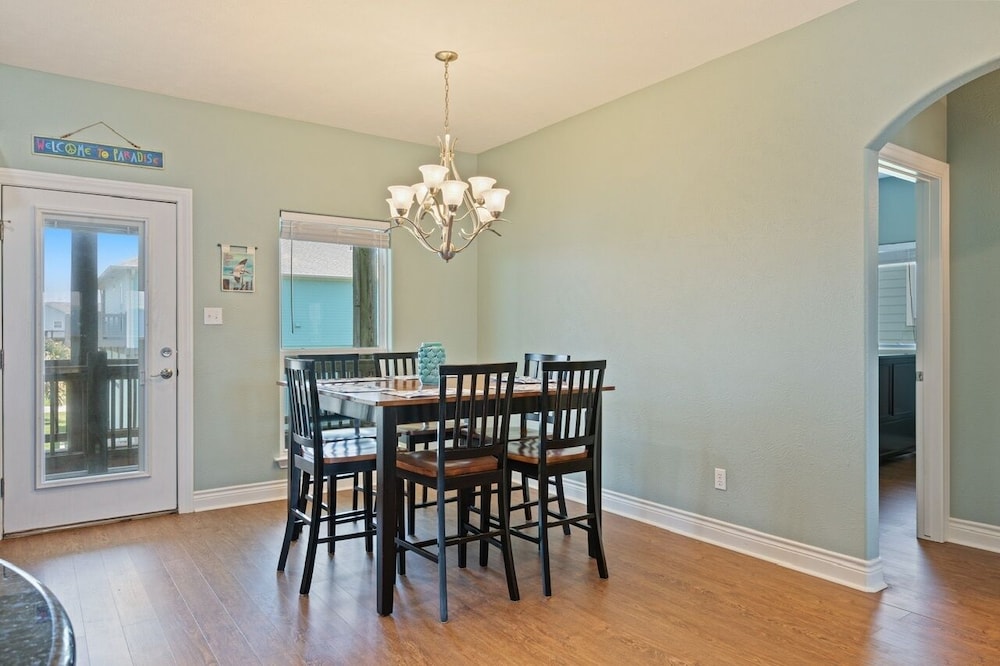 Pelican Post 3 Bedroom Home