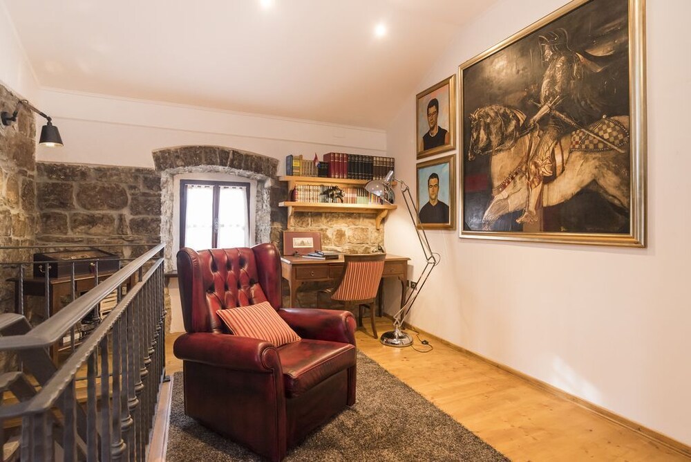 Top luxury experience with villa Monte view 4