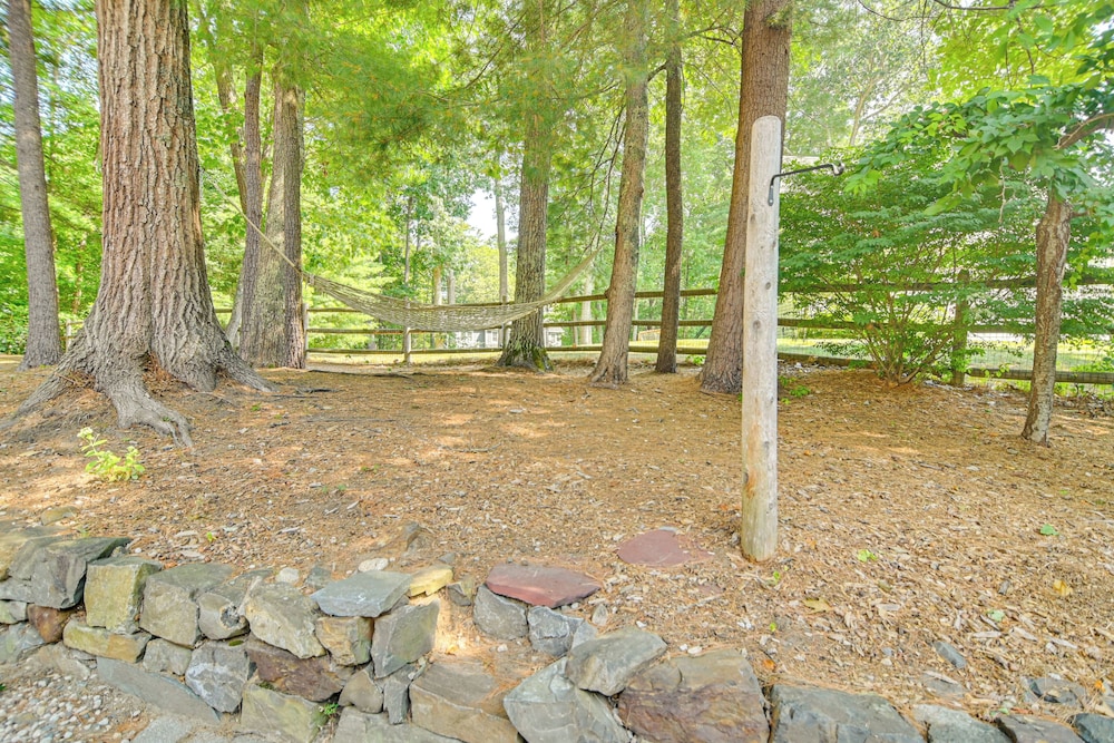 2 Mi to Beaches: Charming Kennebunk Family Home