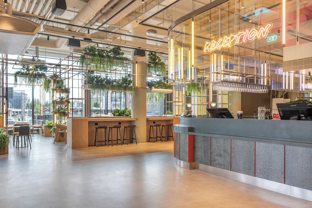 Vantaa Vacations - Comfort Hotel Helsinki Airport - Property Image 2