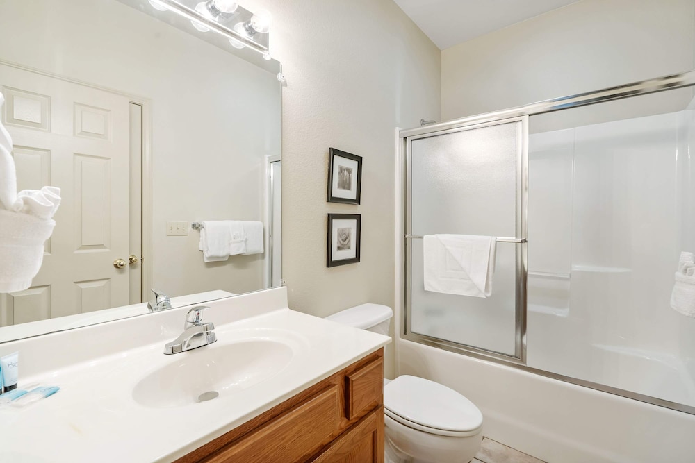 Fairway To Heaven For 8ppl