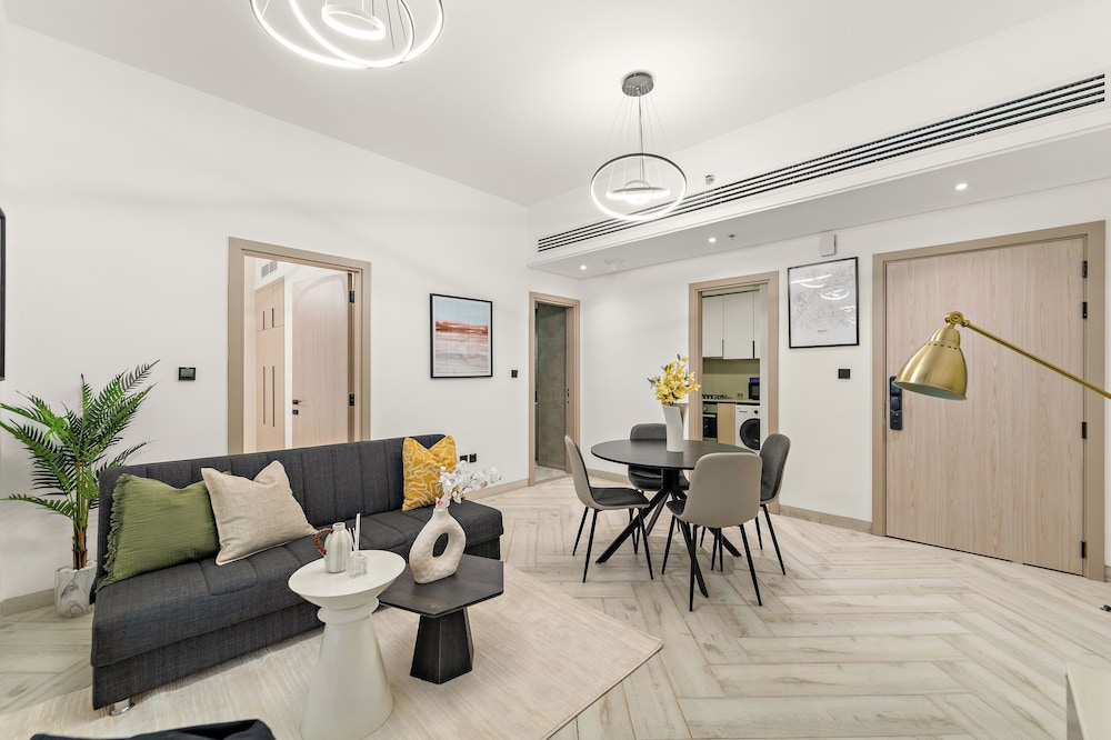 Silkhaus Empire Residence