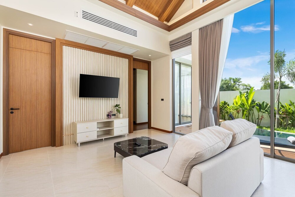 Bangtao Ozon Villas by My Home Phuket