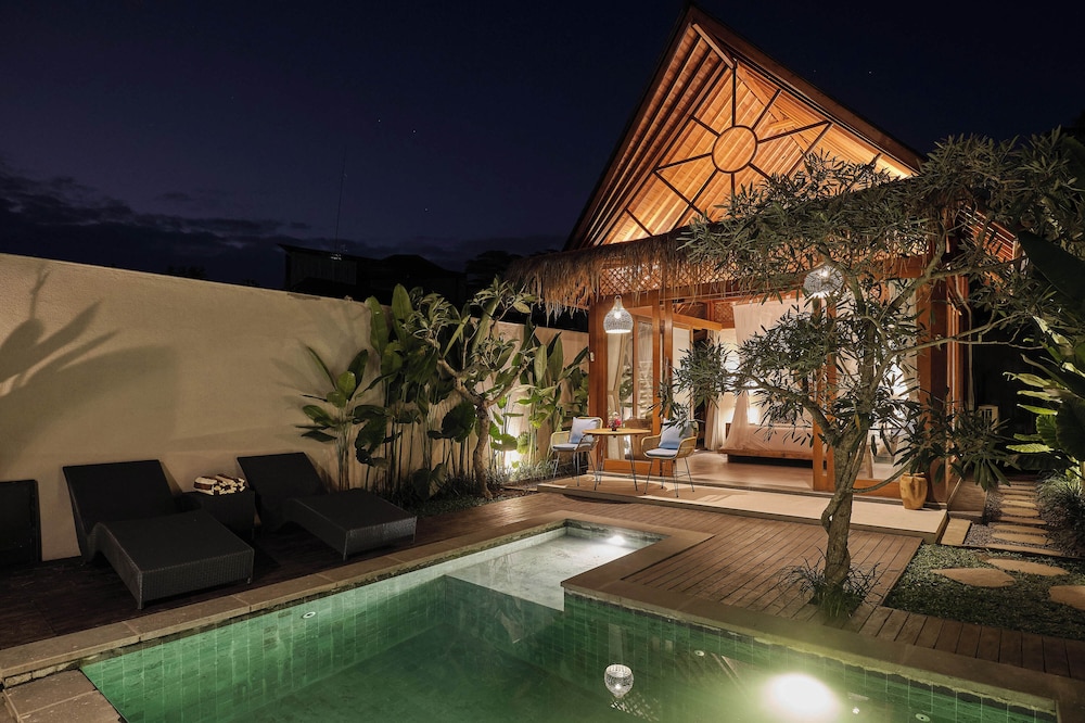 Changi Jungle Ubud Villas