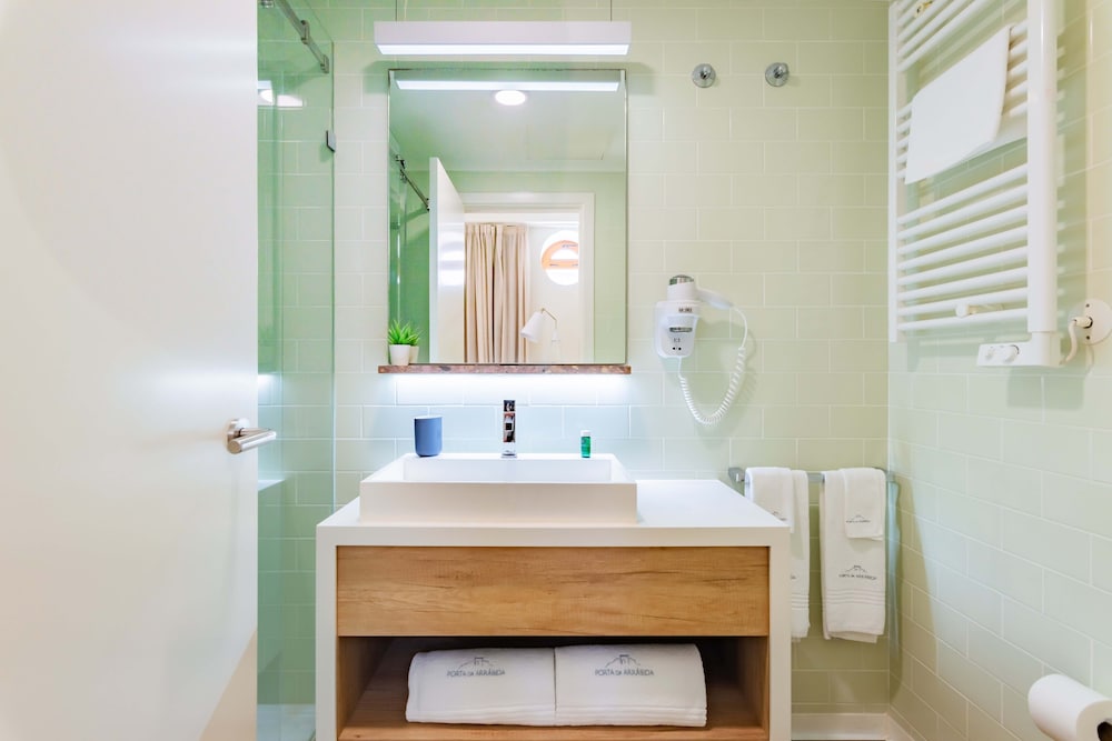 Porta da Arrábida Suites