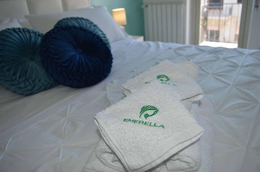 Emerella Guest House Siderno Beach