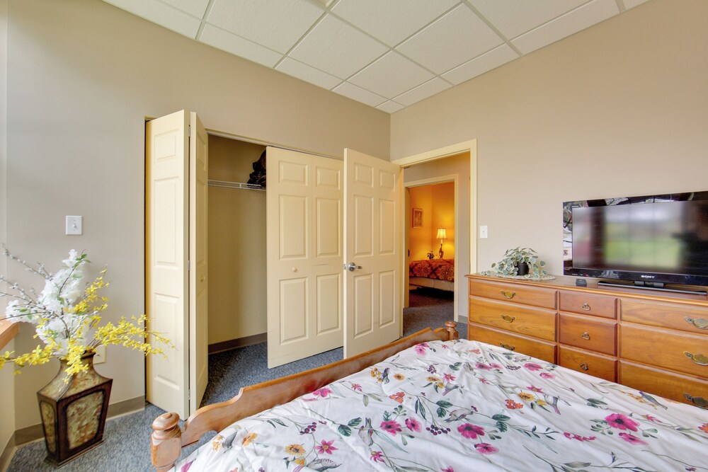 New Kensington Vacation Rental w/ Shared Amenities view 4