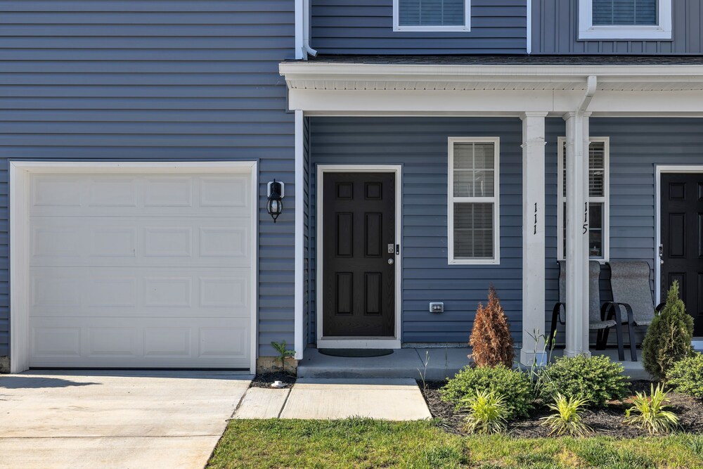 Cozy Luray Townhome Getaway 3 Bedroom Townhouse by RedAwning view 3