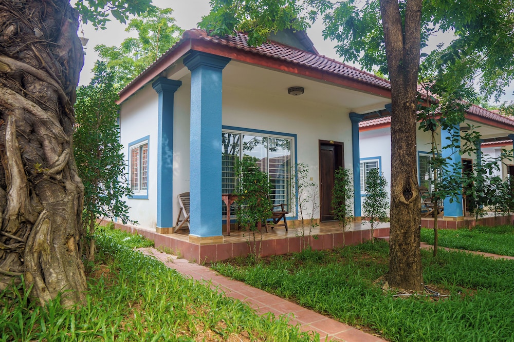 New Dragon Inn Guest House